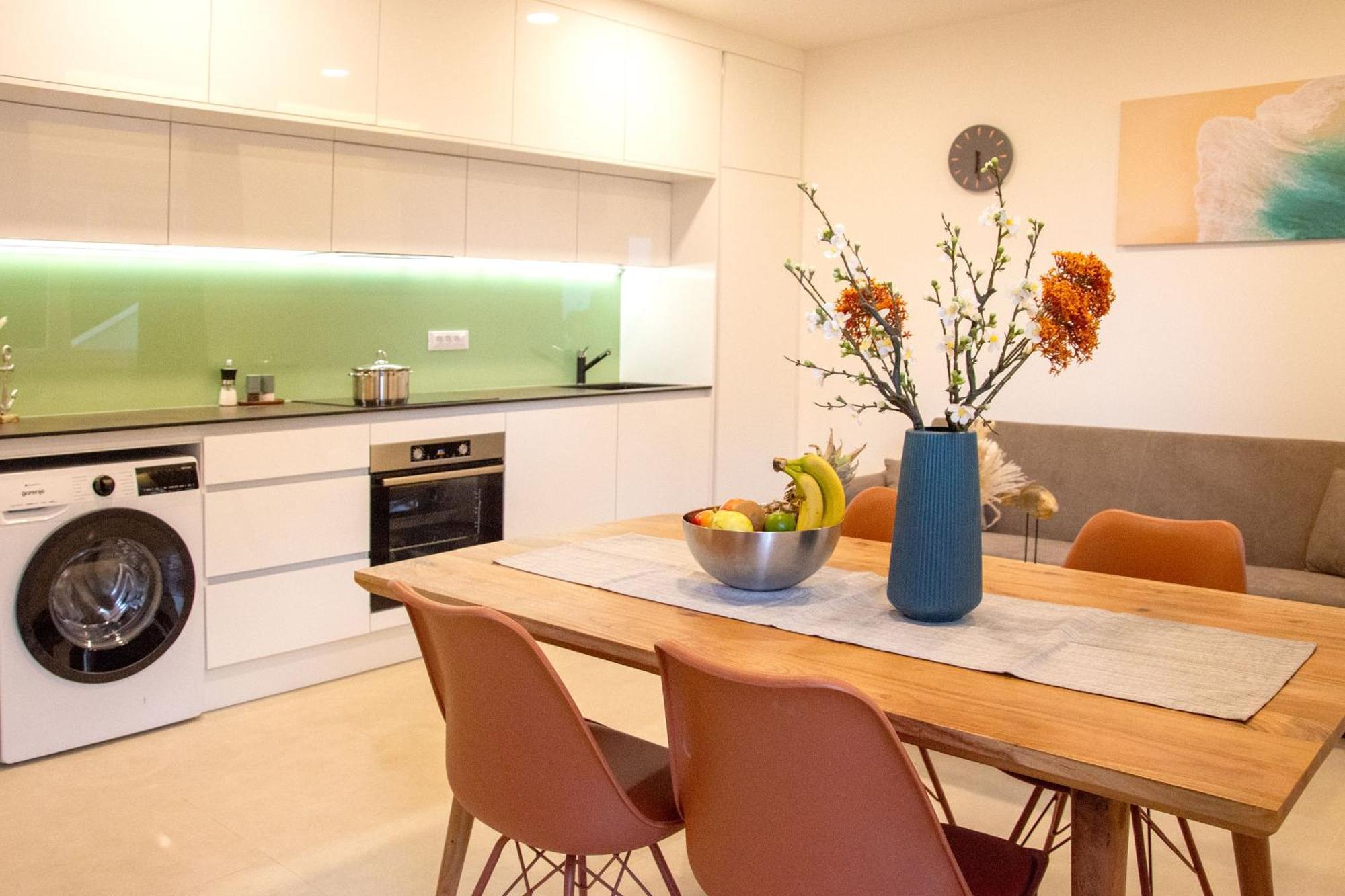 Joell Apartments Lokva Rogoznica Bagian luar foto