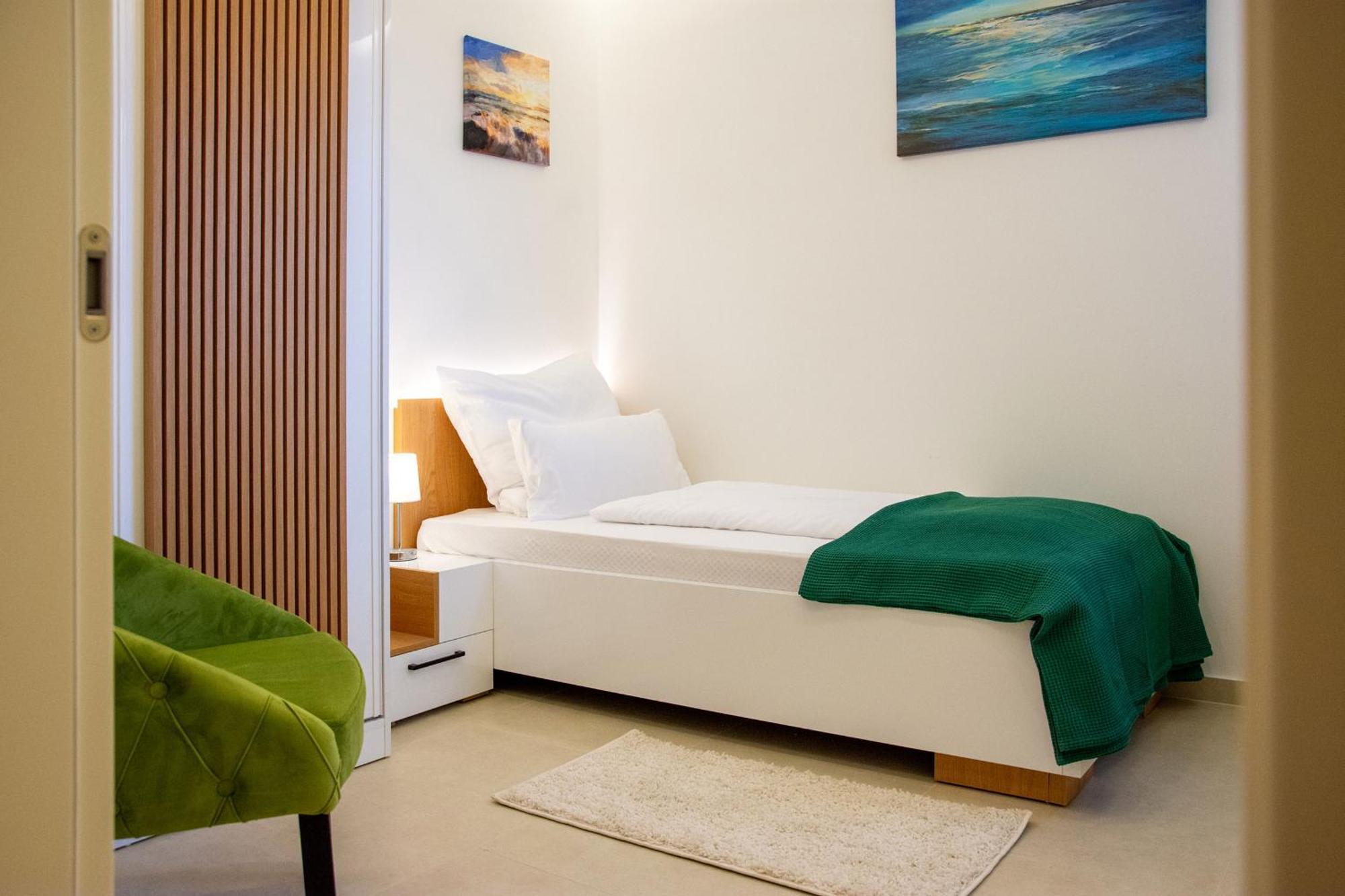 Joell Apartments Lokva Rogoznica Bagian luar foto