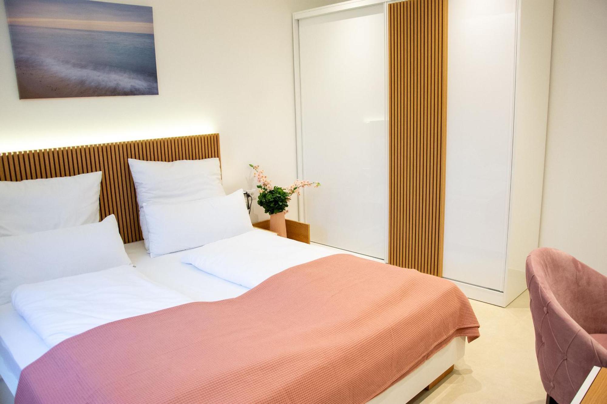 Joell Apartments Lokva Rogoznica Bagian luar foto
