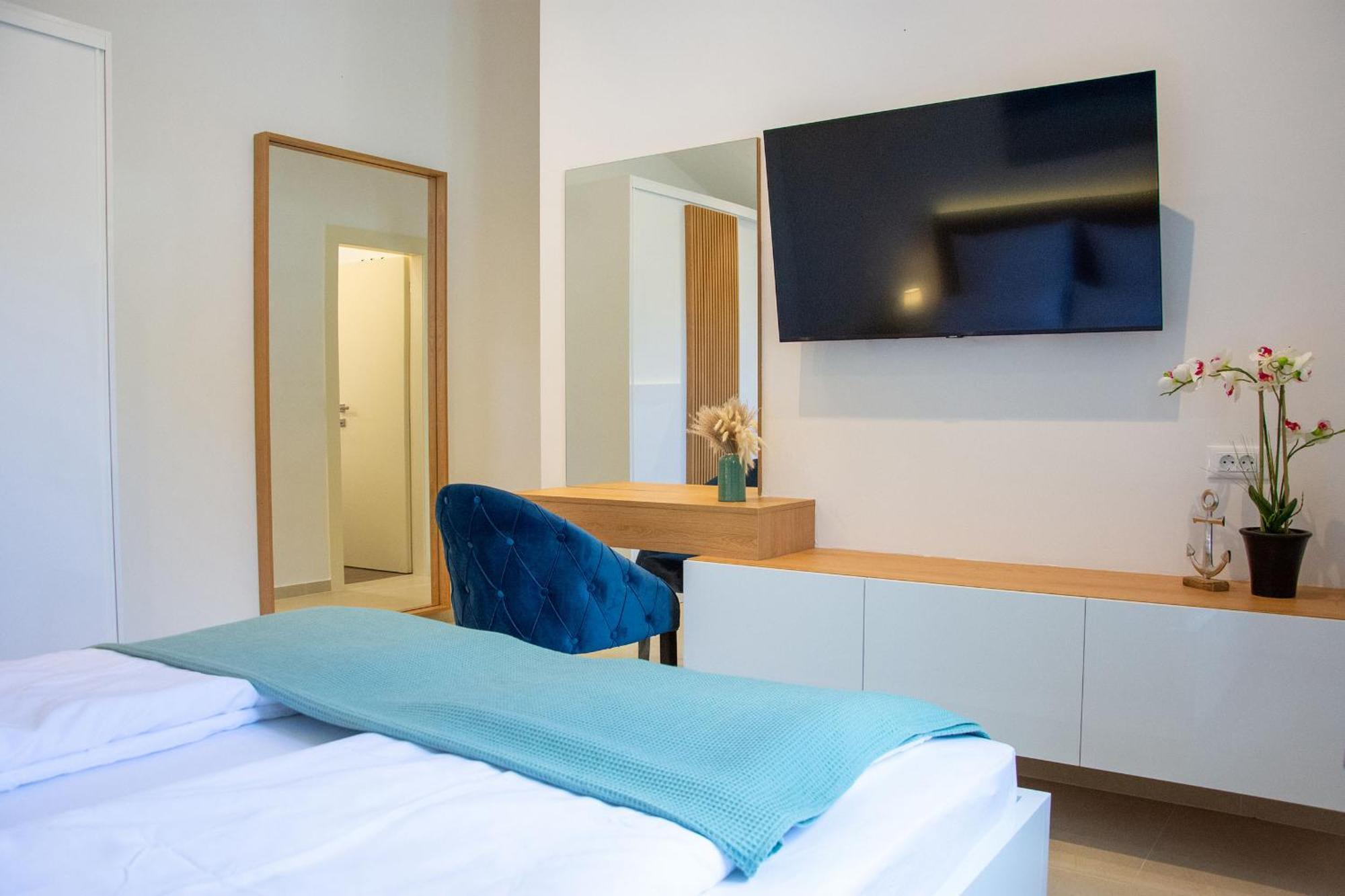 Joell Apartments Lokva Rogoznica Bagian luar foto